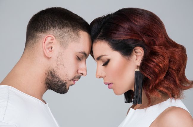 Анна Седокова снялась в чувственной фотосессии с Monatik